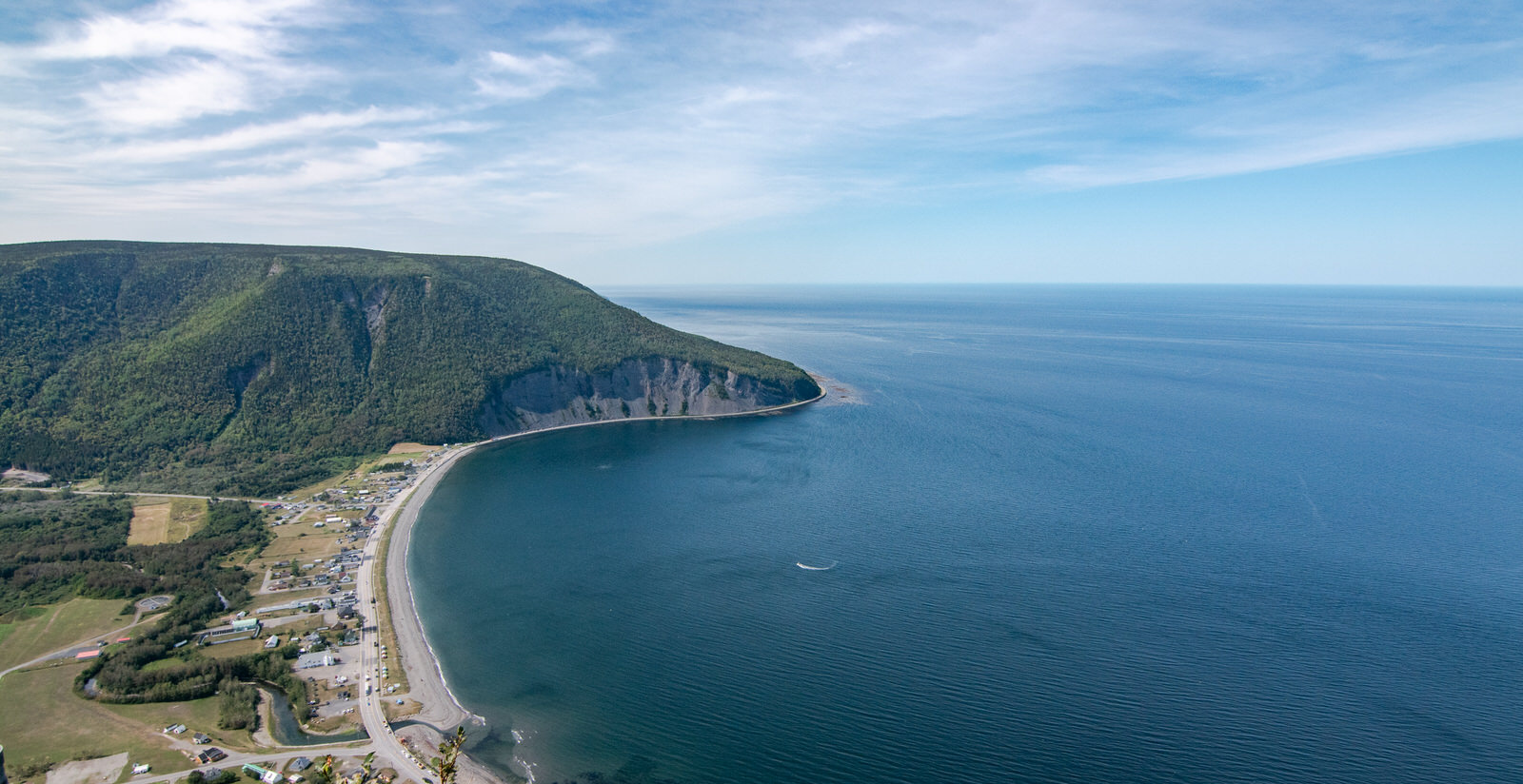Prometsmoi d'aller au mont StPierre! Annie Explore
